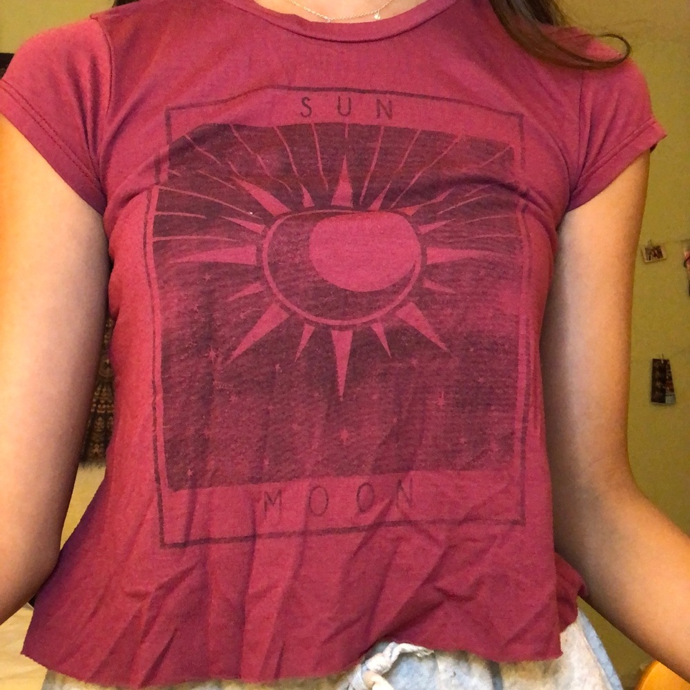 Sun and moon crop top. Maroon color